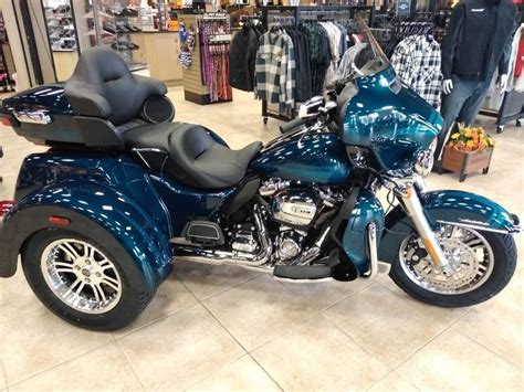 2020 Harley Davidson FLHTCUTG Tri Glide Ultra Tahitian Teal