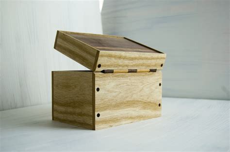 17 Best images about Wooden hinges on Pinterest | Small wooden boxes ...