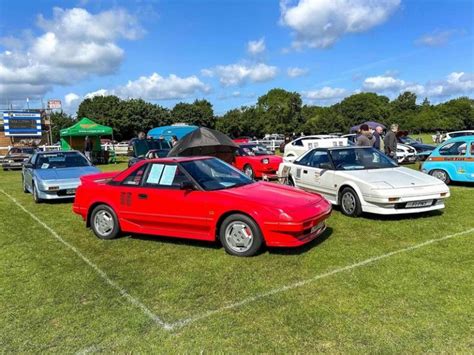 Warlingham Rugby Club Classic Car & Bike Show near Croydon - MR2 ...