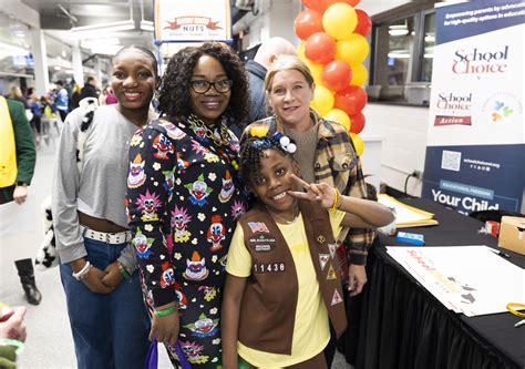 As K-12 enrollment shifts, families lead education´s evolution | Mid