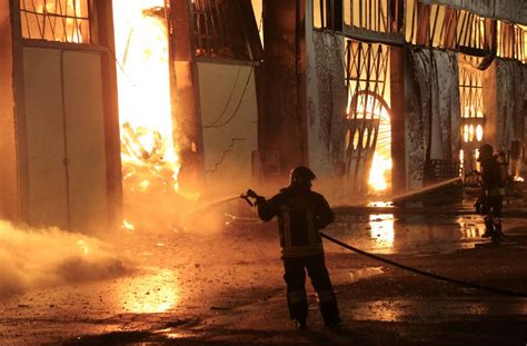 Incendio Distrugge Capannone Della Longiano Imballaggi