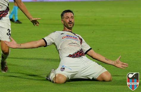 Di Carmine Gol Zampata Da Tre Punti Per Il Catania Piegato Il