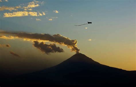 News Of The World In Photos Volcano Power In Mexico Italy