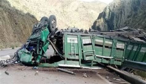 Padre e hijo pierden la vida en un accidente en la ruta Potosí Camargo