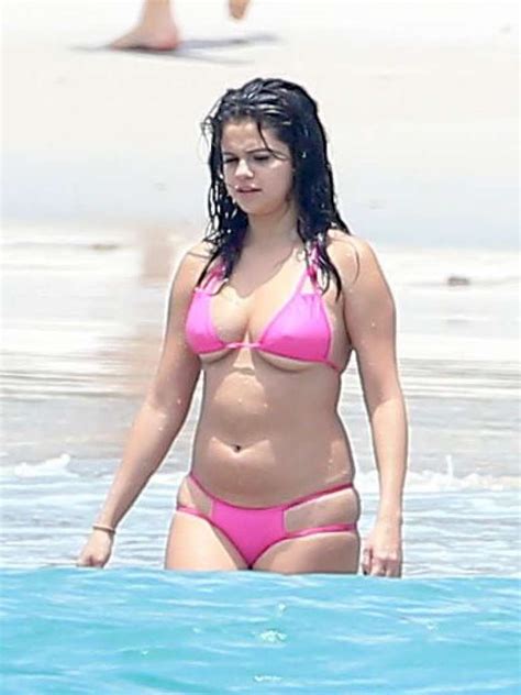 Selena Gomez Pink Bikini Candids In Mexico Gotceleb