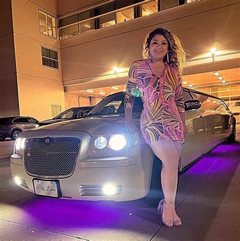 10 Hot Sexy Luka Acauan Bikini Pics