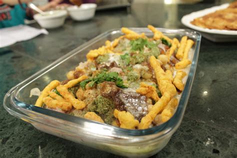 Aloo Tikki Chaat Recipe By Zarnak Sidhwa Cook With Hamariweb