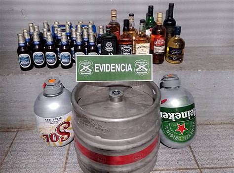 Carabineros decomisó alcohol comercializado sin permiso municipal en