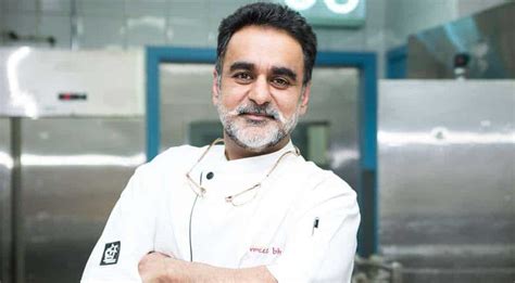 Chef Vineet Bhatia Becomes The First Indian Origin Michelin Star Chef To Receive Mbe Lifestyle