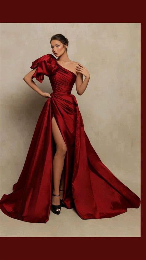 Pin By All In One On Pins By You Evening Gowns Formal Evening Gowns Burgundy Prom Dress