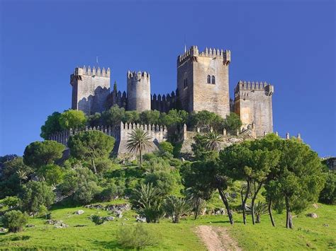 Top 12 Most Impressive Castles in Spain | Just Explore