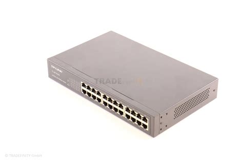 24-Port 10/100Mbit/s-RJ45 mit Autoabstimmung und Auto-MDI/MDIX