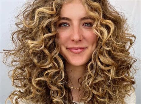 30 Honey Balayage Curly Hair Ideas In 2024