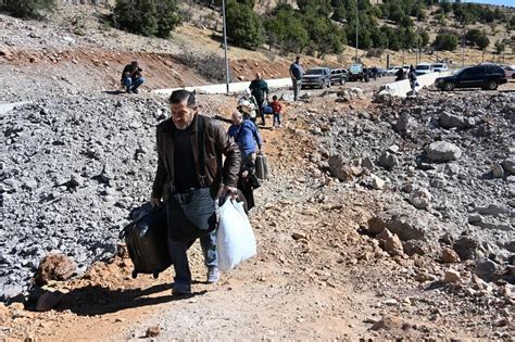 Guerre Au Proche Orient Au Moins Morts Dans Des Frappes