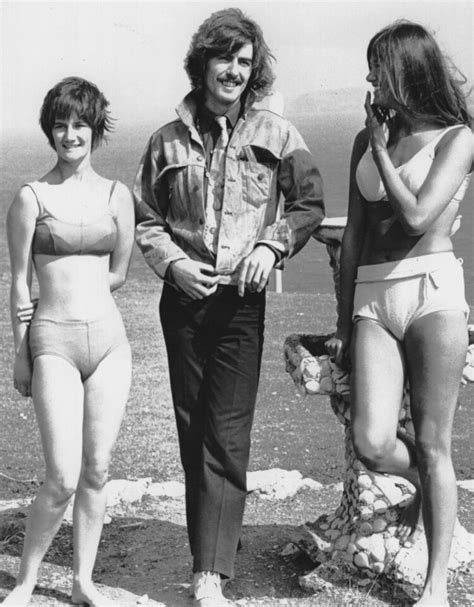 Hot Sexy Olivia Harrison Bikini Pics