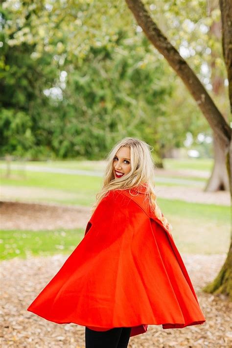 5 Reasons to Try a Cape for Fall 