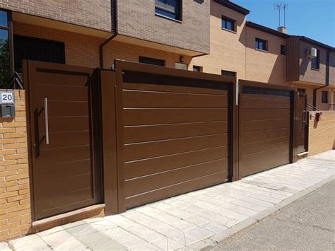 Puertas Peatonales De Aluminio Y Seccionales Hormann Illescas Toledo