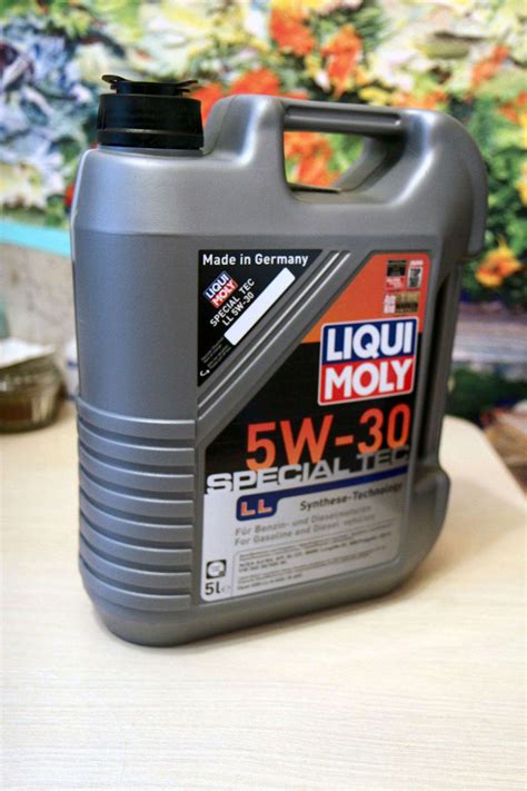 Моторное масло LIQUI MOLY Special Tec LL 5W 30 HC синтетическое 5 л