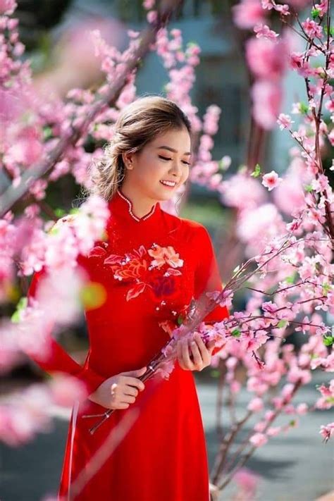 Pin By Pemburu Gadis Supergirl On Aodai Red Gurlz Girls Long Dresses