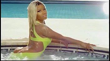 Nicki Minaj Seduces White Lesbian Model With Her Big Ass XNXX