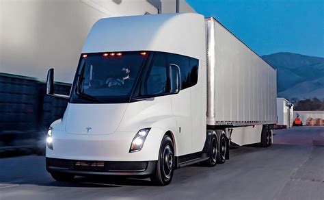 Details Are Fuzzy About The Upcoming Tesla Semi Automotive News