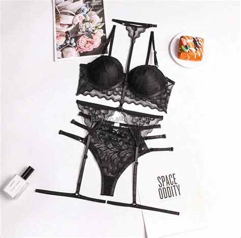Sfy1312 Hot Sale 3 Piece Women Lingerie Suit Floral Embroidery Bra Panty Garter Lingerie Set