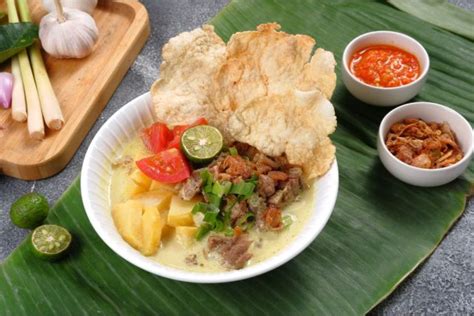 Makanan Khas Jakarta Yang Wajib Kamu Coba Bolu Kukus Nusarasa