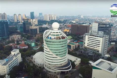 BMKG Deteksi Siklon Tropis Ewiniar Ini Dampaknya Pada Kondisi Cuaca Di