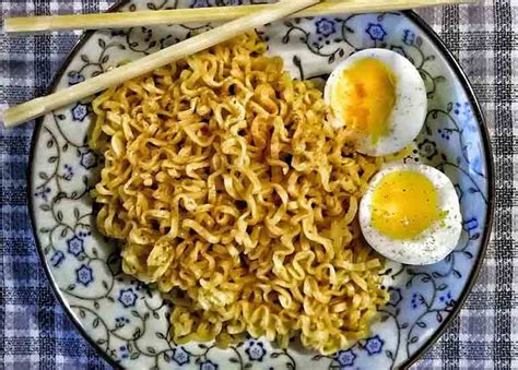 45 Instant Pancit Canton Combinations You Have To Try At Least Once ...