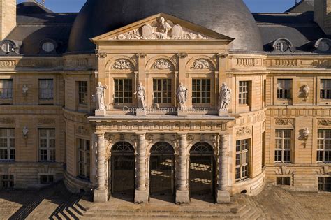 Portico Chateau De Vaux Le Vicomte Maincy Seine Et Marne France