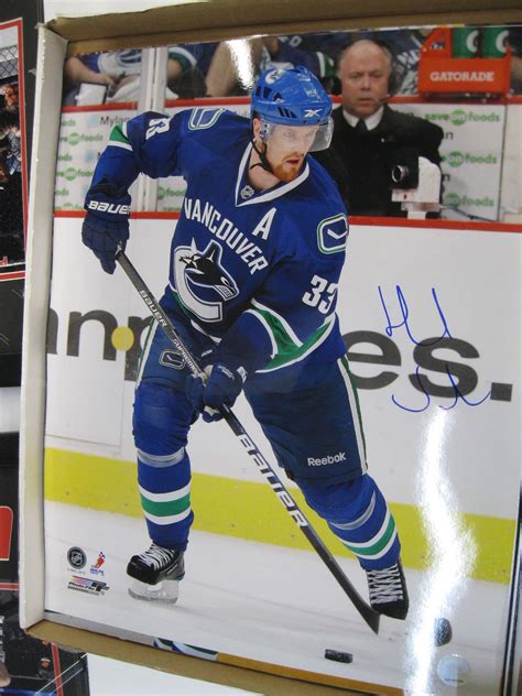 BOX OF LARGE SEDIN TWINS SIGNED PHOTOS