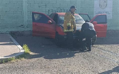 Falla Mec Nica Provoca Incendio De Auto Atienden A Mujer Con Crisis