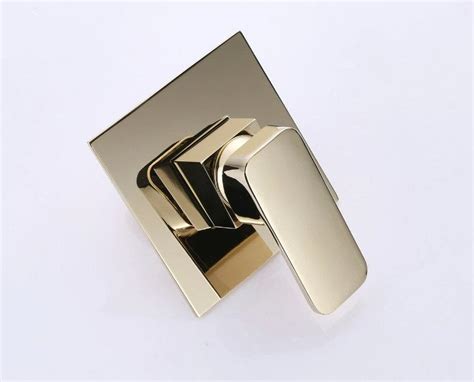 Modern Wall Mounted Faucet – Hadley