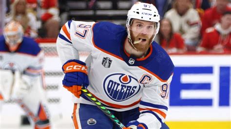 Connor McDavid's Historic Play Boosts Oilers' Confidence for Stanley ...