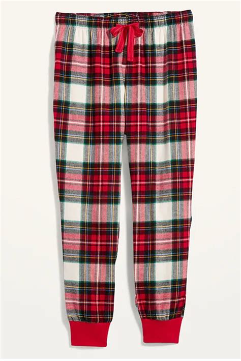 Old Navy Christmas Pajamas 2020: Styles on Sale Now – Footwear News