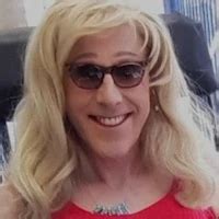 Sir Rob Daphne And Mrs Samantha In A Rim And Blowjob Session Shemale Amateur Amateur Porn