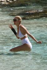 I Am Uma Thurman Bikini Pictures Of The Day DrunkenStepFather