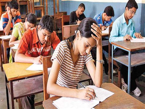 MPSC Exam सयकत परव परकषसठ आयगच नयमवल जहर Marathi