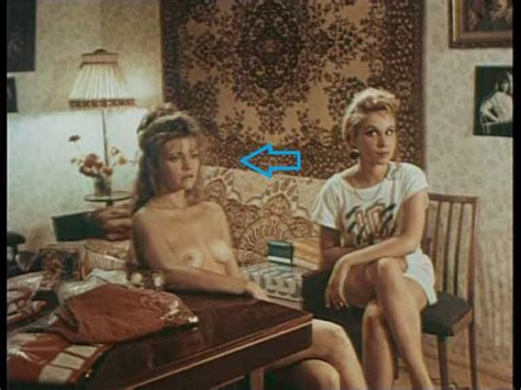 Naked Anna Nazareva In Den Lyubvi