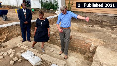 Colonial Williamsburg Project Unearths Foundation Of First Baptist Church The New York Times