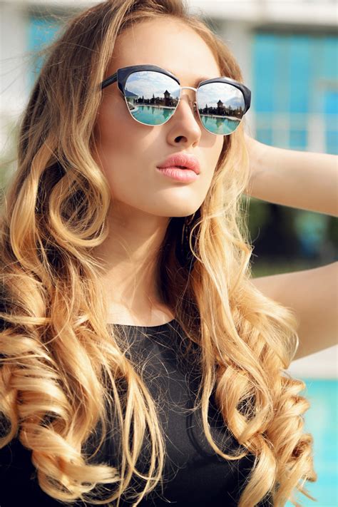 With Sunglasses Fashion Beautiful Woman Hd Picture Free Download