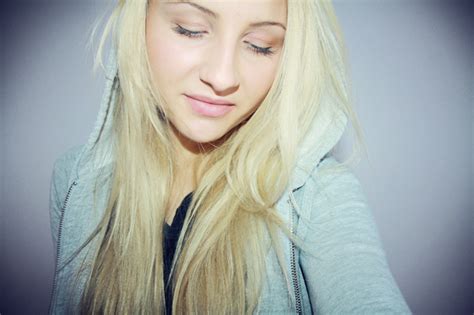 Anna Liisa Blonde And Girl Image On Favim