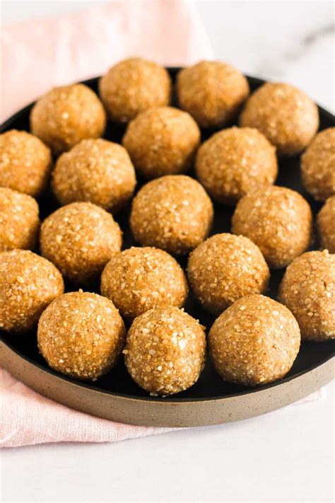 EASY Til Laddu | Til Ke Laddu | Tilache Ladoo - Ministry of Curry