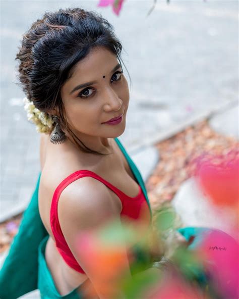 களததம வயலகக இநத டரஸதன சர அசததம சகஷ அகரவல Sakshi Agarwal Hot