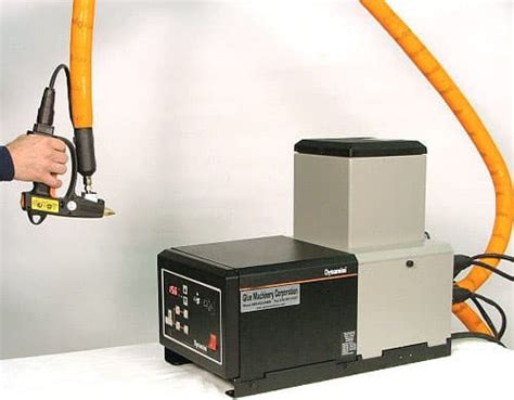 Hot Melt Equipment For Mold Filling With Thermoplastics