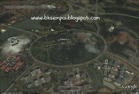 BKSEMPOI: World's largest roundabout: Putrajaya, Malaysia.