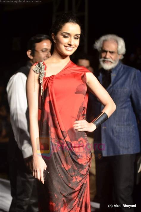 Shraddha Kapoor At Synergy Delhi Couture Week Day In Taj