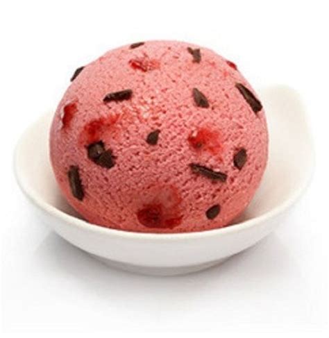 Strawberry Flavored Choco Chips Ice Cream Age Group Baby At Best Price