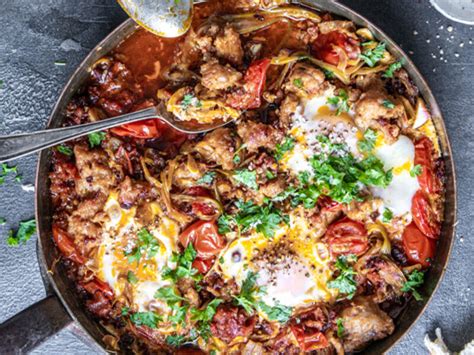 One Pan Chorizo Buttered Tomatoes With Braised Eggs Supervalu