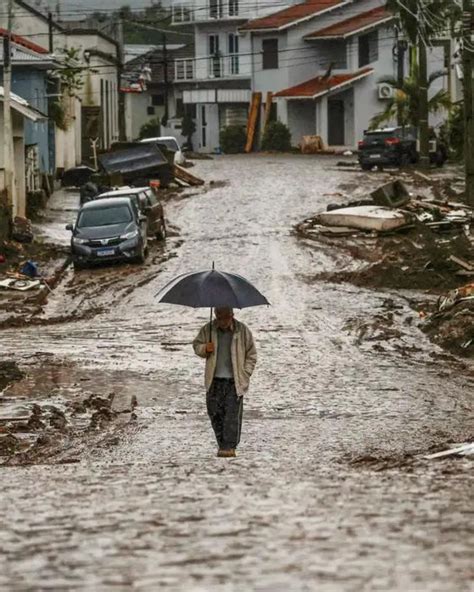 Mais de 80 mil pessoas estão sem moradia devido a enchentes no Rio